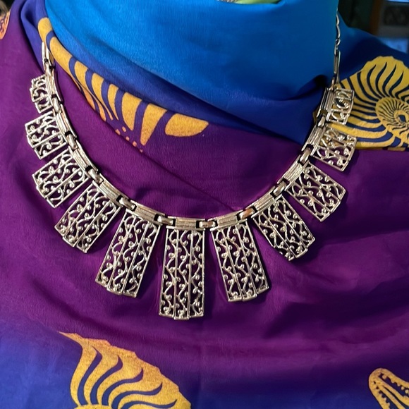 Sarah Coventry Jewelry - Vintage silver Sarah Coventry necklace 18”